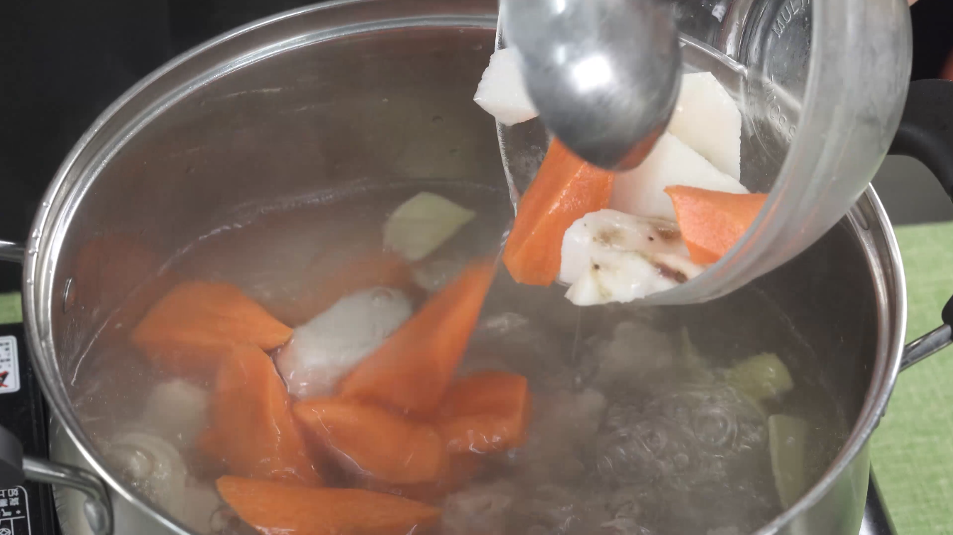 排骨汤的做法(4)