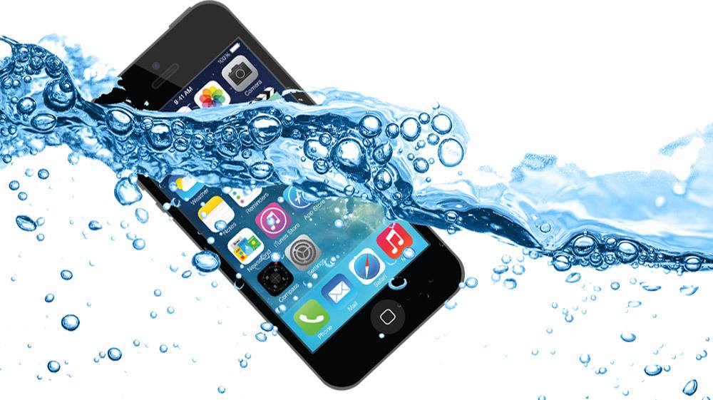 手机进水无法开机了怎么办
