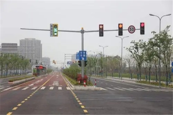黄灯表示什么：警示停下（交通灯的一种）(2)